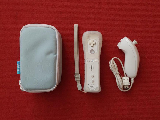 Wii Remote Plus blanco + Nunchuck blanco