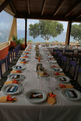 simple table decoration at the Camping Restaurant in Paleohora on the island of Crete