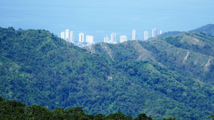 Blick auf Santa Marta an der Karibik
