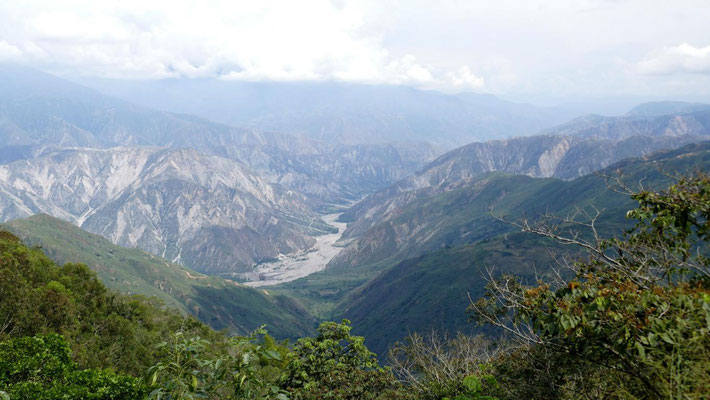 Canyon de Chicamocha.  Der tiefste in Kolumbien