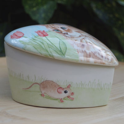 persoonlijke-urn-laten-maken-urn-rooie-kater-bijzondere-urn-kat-mooie-kattenurn-handbeschilderde-dieren-urnen-kat-handbeschilderde-dieren-urn-persoonlijke-dieren-urn-laten-beschilderen-urn-laten-maken-bijzondere-dieren-urnen-voor-kat-urnen-voor-katten-urn