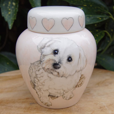 unieke-dieren-urnen-voor-dieren-urn-hond-met-foto-urn-voor-honden-urnen-voor-huisdieren-urn-hond-met-naam-hand-beschilderde-urnen-handgeschilderde-urn-hond-laten-maken-persoonlijke-urn-maltezer-urn-persoonlijke-urnen-bijzondere-urnen-bijzondere-dieren-urn