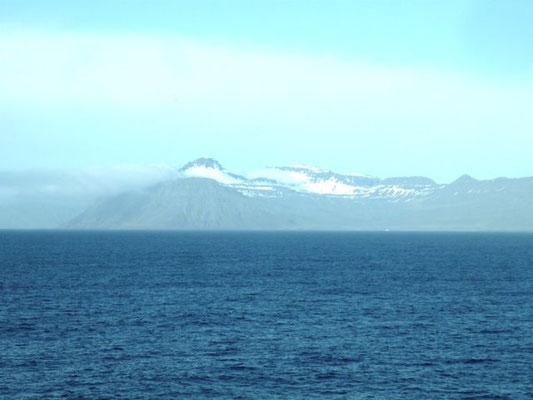 Peu à peu l'Islande se dévoile