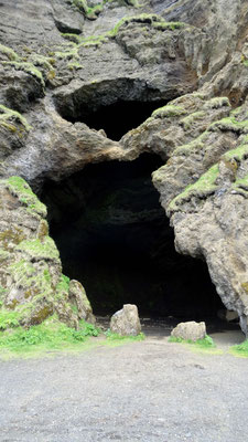 La grotte d'Hjörleifshöfdi