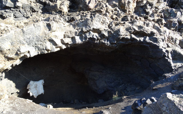 grotte de lave à Dimmuborgir