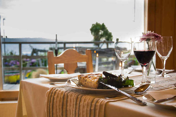 Restaurant with sea view