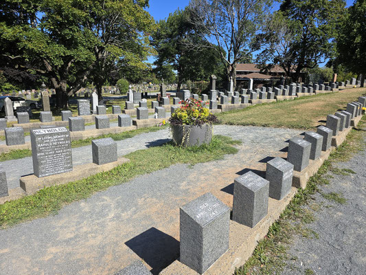 Grabsteine der in Halifax bestatteten Opfer der Schiffskatastrophe