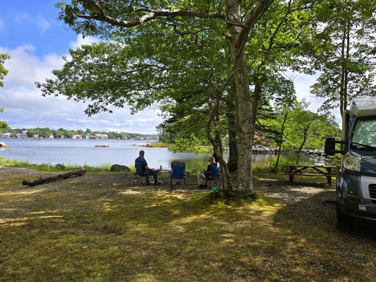 Campingplatz mit wunderschönem Blick nach Shelburne....
