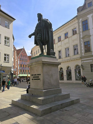 Denkmal Jakob Fugger, dem Stifter der Fuggerei