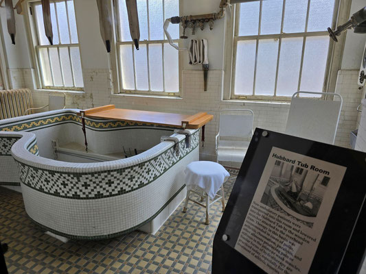 ....Badewanne für die Kranken....
