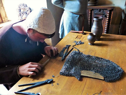 Kettenhemden reparieren