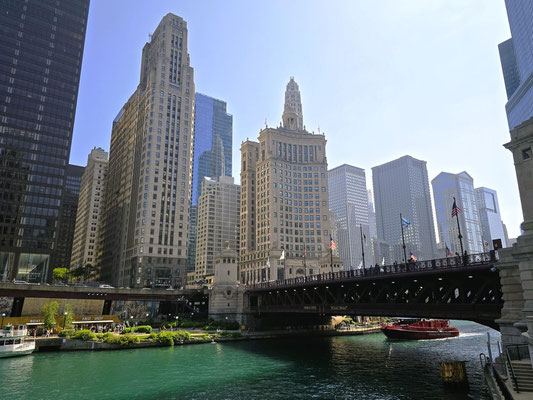 Riverwalk am Chicago River