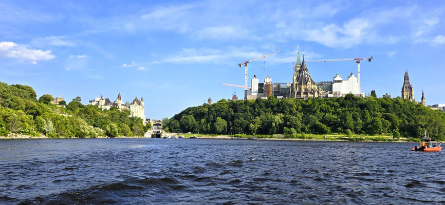 Blick zum Parliament Hill