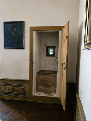 Besonderer Luxus - es gab acht Aborte im Schloss