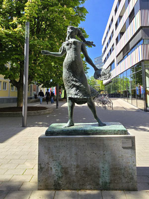 Sagengestalt Käthchen von Heilbronn - die wunderhübsche Tochter des Waffenschmieds