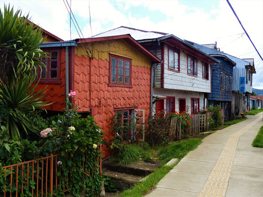 Typische Holzschindel-Häuser in Chiloé