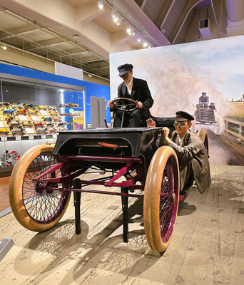 Das erste Motor getriebene Fahrzeug von Henry Ford - 1896 gebaut