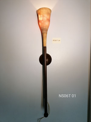 VS06T Wandfackel Venus, Alabaster, Fb. creme, mit Schmiedeeisen, Rostpatina-Optik, ca. 94x12cm: 239,- €, zzgl. Versandkosten