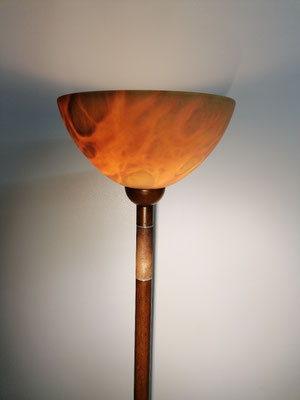Leider zu spät, VERKAUFT: Alabaster Stehlampe, LV122T, terra, 165 x 25 cm, Fuß aus Schmiedeeisen mit Rostoptik Patina. 425,- €