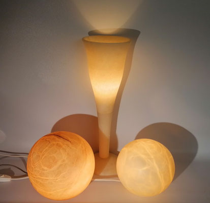 Unikat Alabasterlampen SMD21T, 21x21 cm, TG05T, 14,5x42 cm: 239,- €,SMD19C, 19x19 cm