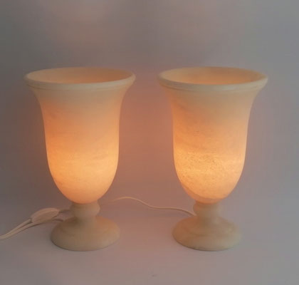 Unikat Alabasterlampen  Pokal AL34C, Fb. creme, groß, glatt, ca. 25 x 40 cm