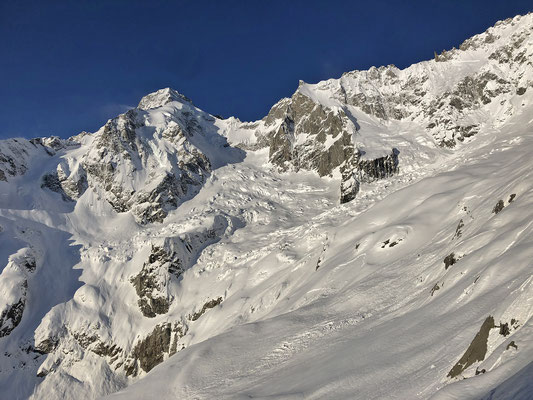 Mont Dolent & Glacier de l'A Neuve (Val Ferret)
