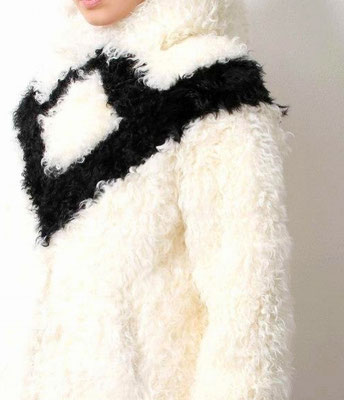 Fur and Shearling sewed with Fur Machine