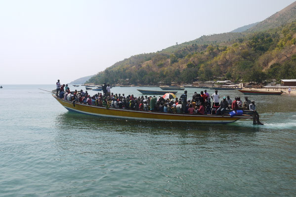 Der tägliche Transport aus dem 5 Stunden entfernten Kigoma