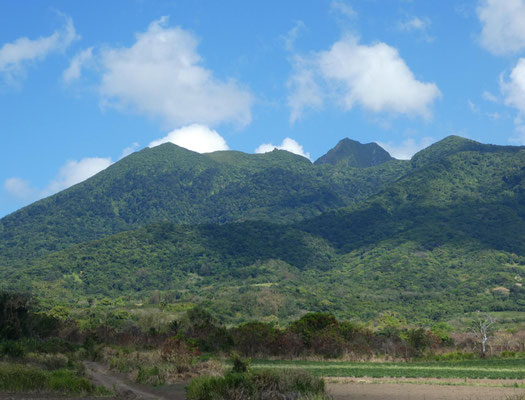 Vulkan Liamigua in St Kitts (aber seit 1000 Jahren inaktiv)