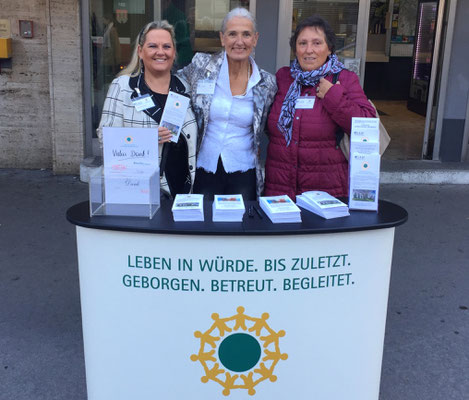 Gabriele Jirkal, AMR und Veronika Schröcker auf der Schranne