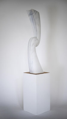 NOAH NÜHRIG - GIB MIR DIE HAND, 2019 80 cm x 30 cm x 20 cm, Laaser Marmor 