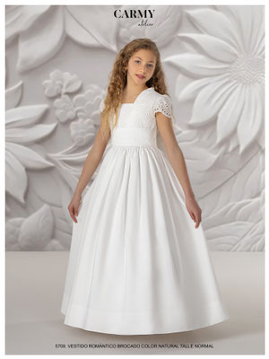 Precio outlet. 386, 90 €. Tallas disponibles: 8 y 11.