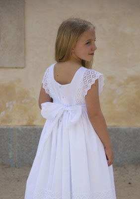 Precio outlet. 262,50 €. Talla disponible: 7 y 10