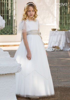 Precio outlet. 234,00 €. Tallas disponibles: 10 y 14