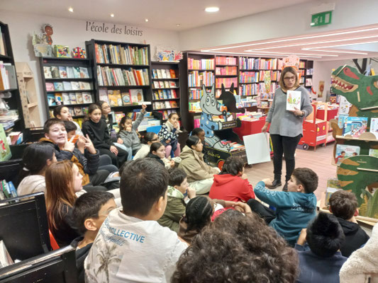 La libraire accueille la classe de 6è5