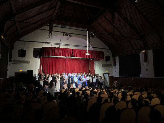 Le spectacle chorals à la salle Saint-Exupéry de Menton