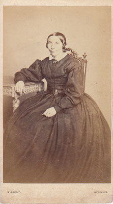 Vivine Evrard, épouse de Pierre Casterman, née à Ittre le 8 avril 1824 et décédée à Clabecq le 18 avril 1886
