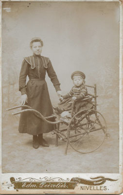 1905 – André Friske et la bonne