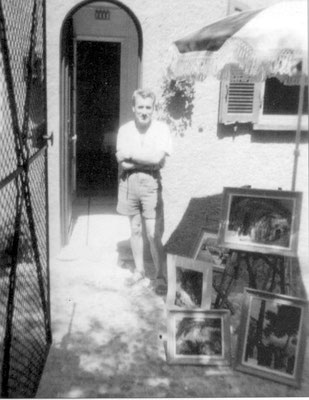 Exposition de ses agrandissements photographiques coloriés