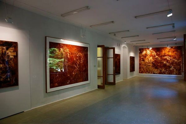 oil on hardboard, resin lacquer mixture coating, proprietary technique