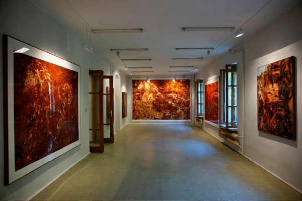 oil on hardboard, resin lacquer mixture coating, proprietary technique