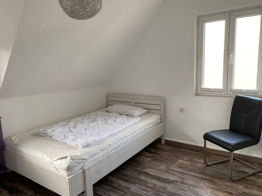 Bett mit 1,40 Breite