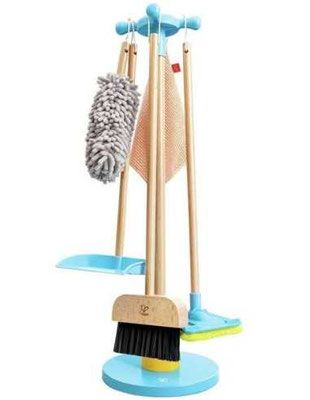 Ensemble de ménage en bois