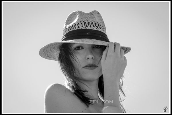 SUNNY MELANCOLIA PORTRAIT