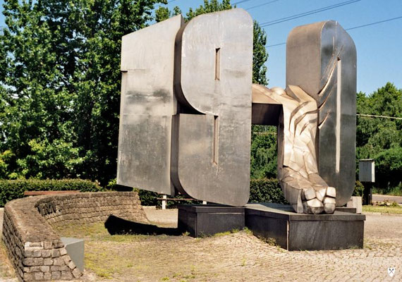 Das 1981 errichtete Denkmal für die Opfer des Dezember 1970