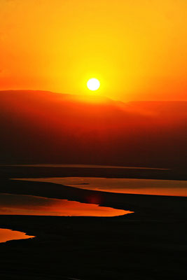 Sonnenaufgang über dem Jordan