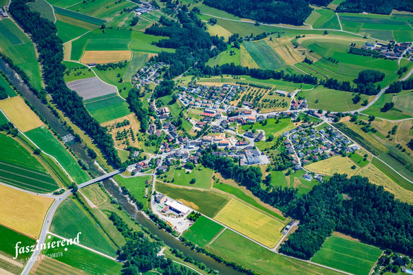 Luftaufnahme von Amlikon-Bisegg, Ostschweiz, Schweiz