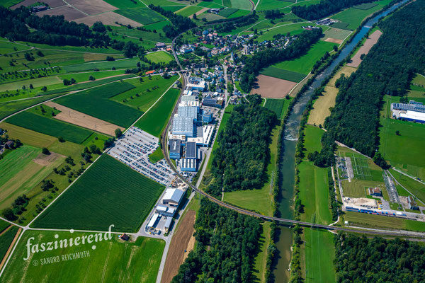 Luftaufnahme von Bussnang (Stadler Rail), Ostschweiz, Schweiz
