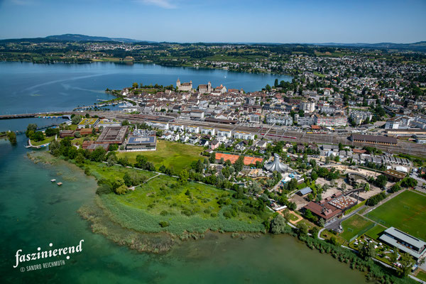 Luftaufnahme von Rapperswil aus der Luft, Region Zürich, Schweiz