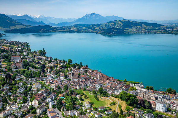 Luftaufnahme von Zugersee, Zentralschweiz, Schweiz